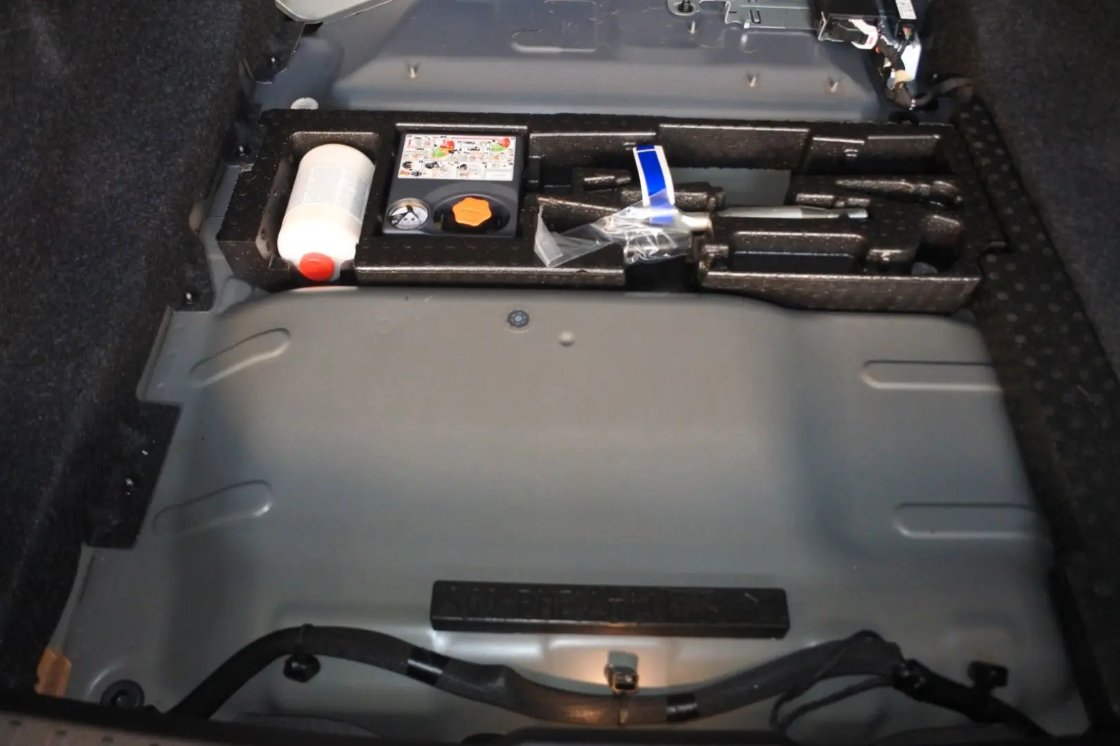 S60 T8 Ultimate Dark Recharge Plug-In Hybrid AWD
