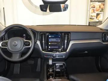 S60 T8 Ultimate Dark Recharge Plug-In Hybrid AWD