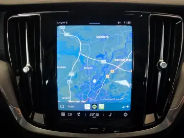 S60 T8 Ultimate Dark Recharge Plug-In Hybrid AWD