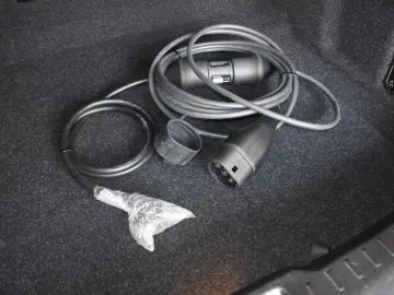 S60 T8 Ultimate Dark Recharge Plug-In Hybrid AWD