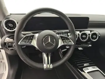 CLA 180 Coupé Progressive Advanced Pano Night