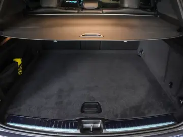 Mercedes-Benz GLE 450 AMG-DISTRONIC-AHK-PANO