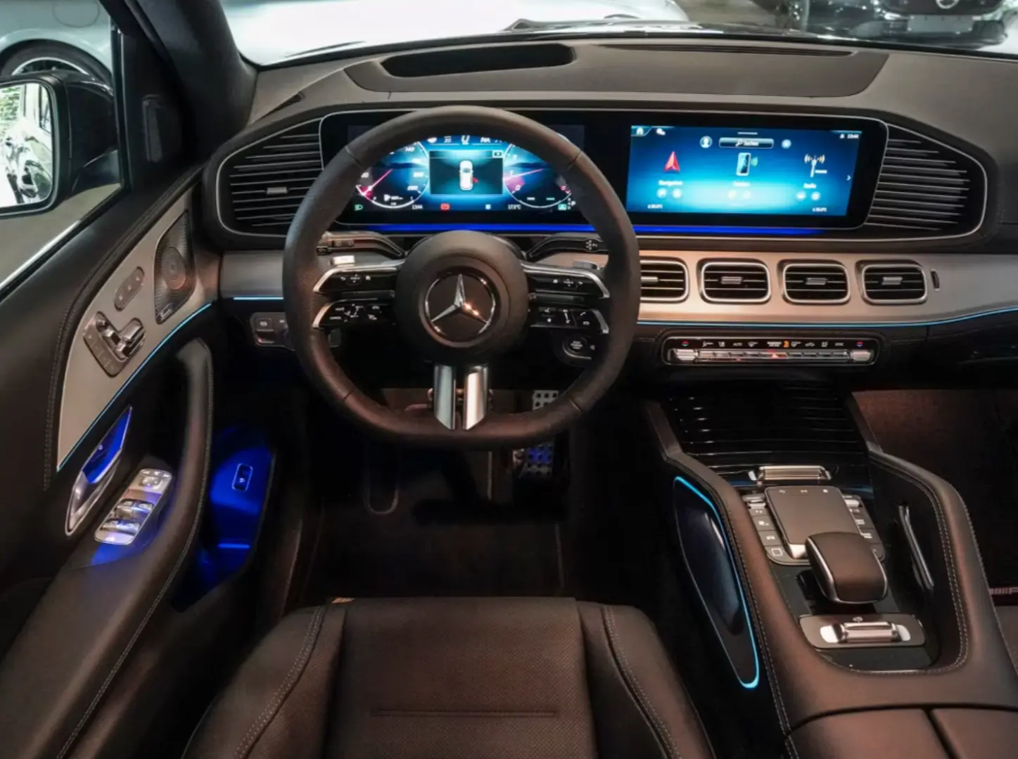 Mercedes-Benz GLE 450 AMG-DISTRONIC-AHK-PANO