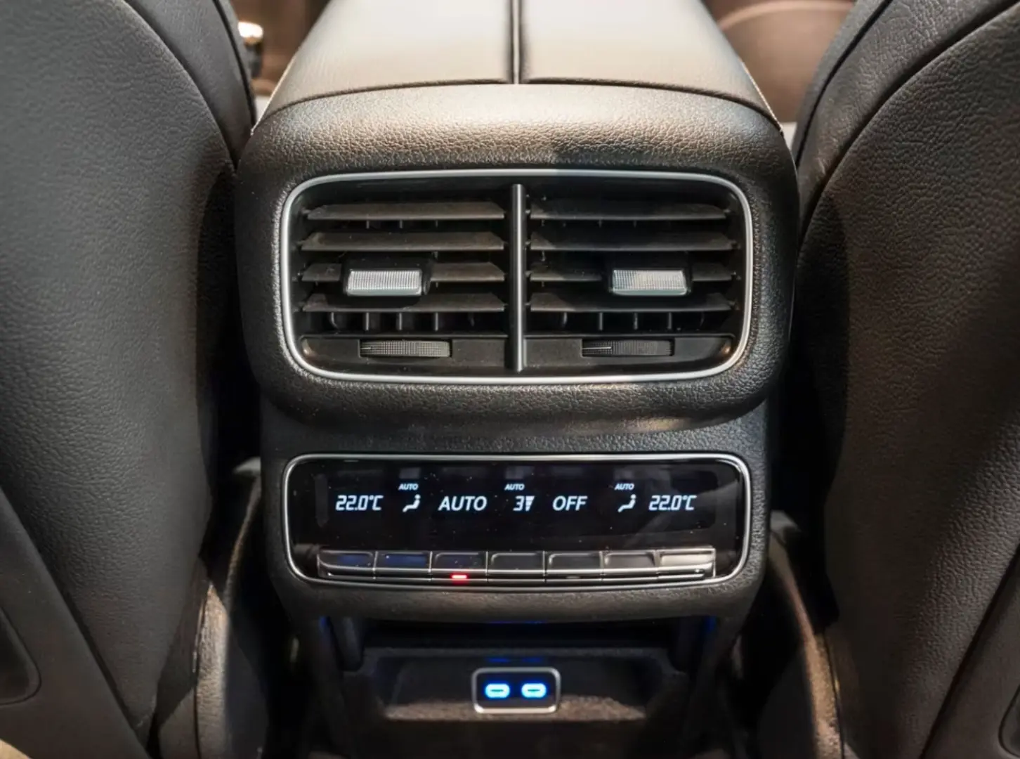 Mercedes-Benz GLE 450 AMG-DISTRONIC-AHK-PANO