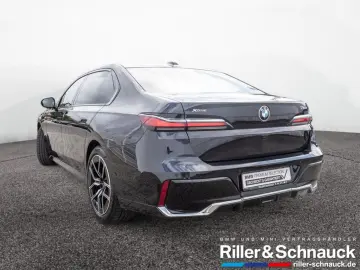 740d xDrive M-Sport AHK+PANO-SKY+STANDHZG