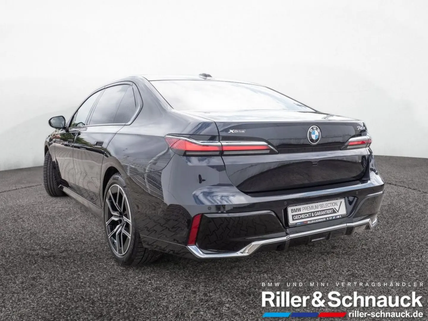 740d xDrive M-Sport AHK+PANO-SKY+STANDHZG