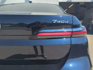 740d xdrive M-Sport SkyLounge DAPro SurrView TV