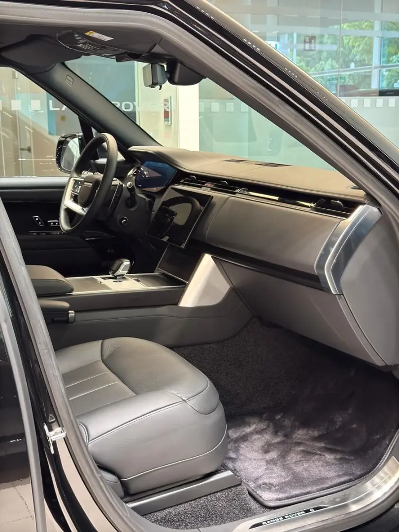 Range Rover 4.4 P615 LWB SV *Miete*Mietkauf*