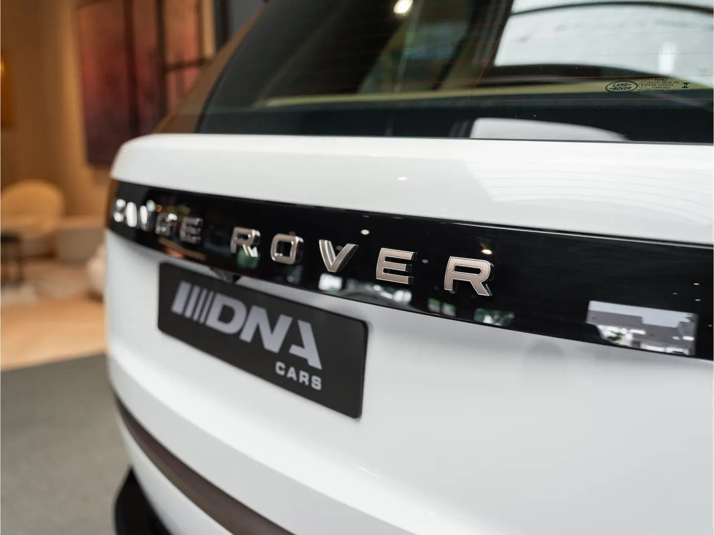 Range Rover P615 LWB SV Captain Seats Entertainm