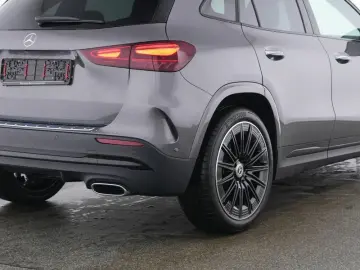 MERCEDES BENZ GLA250 4M AMG+Advanced+Night+20