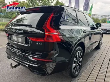 VOLVO XC60 B4 AWD Mild-Hybrid Plus Dark +LEASING
