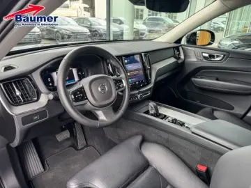 VOLVO XC60 B4 AWD Mild-Hybrid Plus Dark +LEASING
