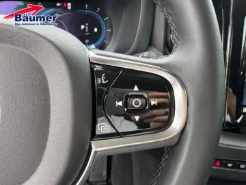 VOLVO XC60 B4 AWD Mild-Hybrid Plus Dark +LEASING