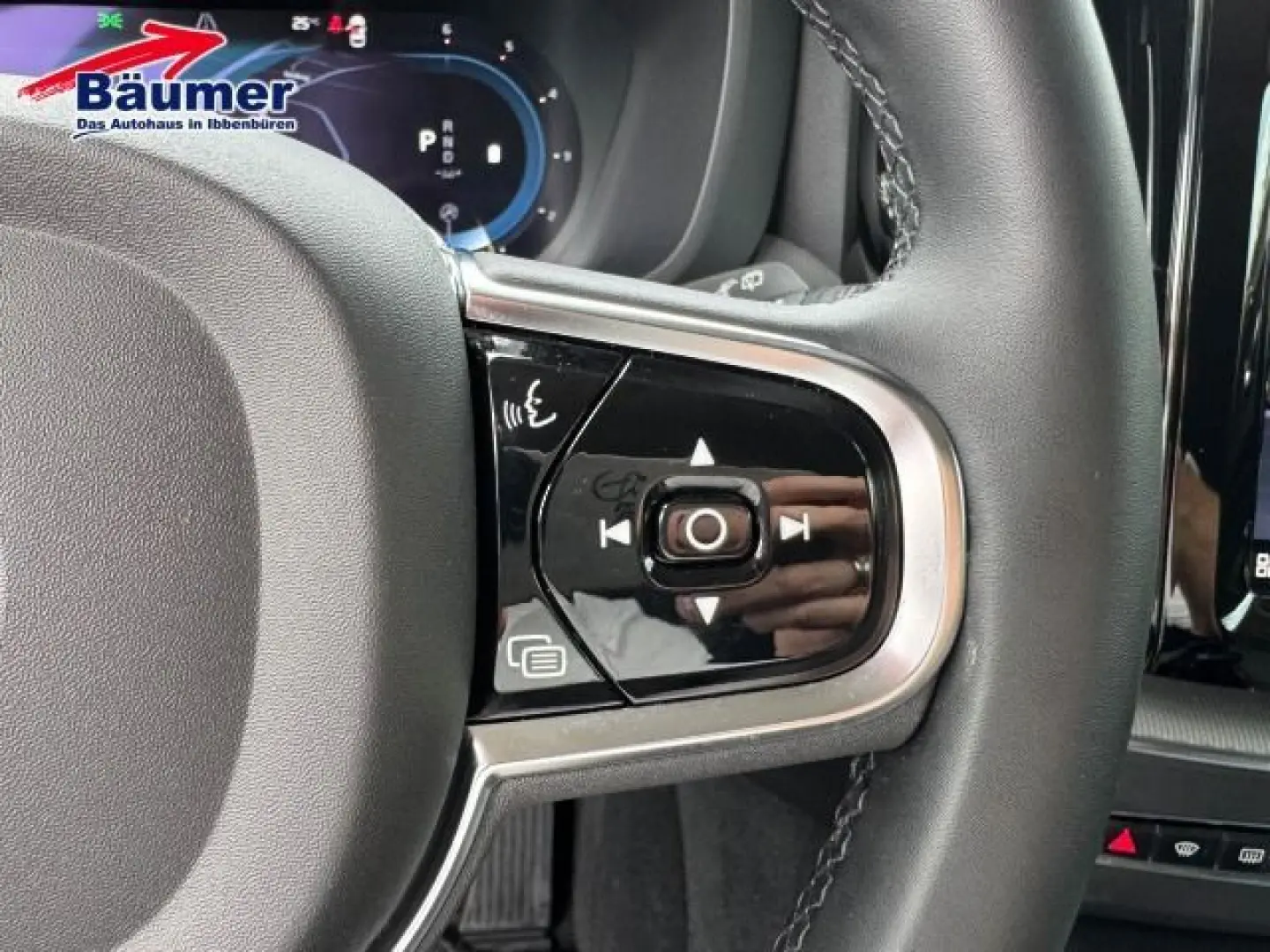 VOLVO XC60 B4 AWD Mild-Hybrid Plus Dark +LEASING