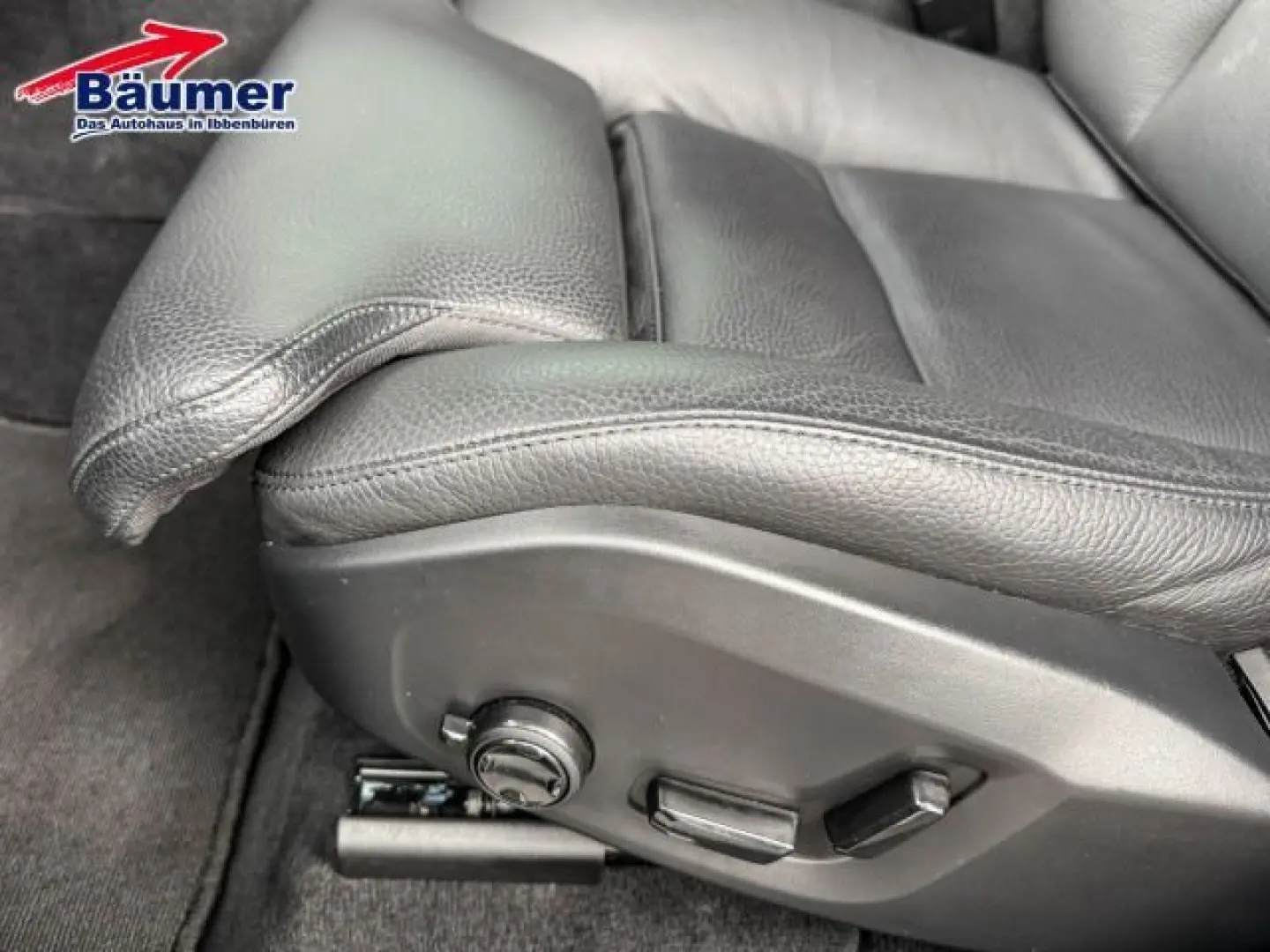 VOLVO XC60 B4 AWD Mild-Hybrid Plus Dark +LEASING
