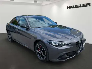 ALFA ROMEO Giulia 2.0 T Q4 AT8 Veloce LED Kamera ACC LEASING