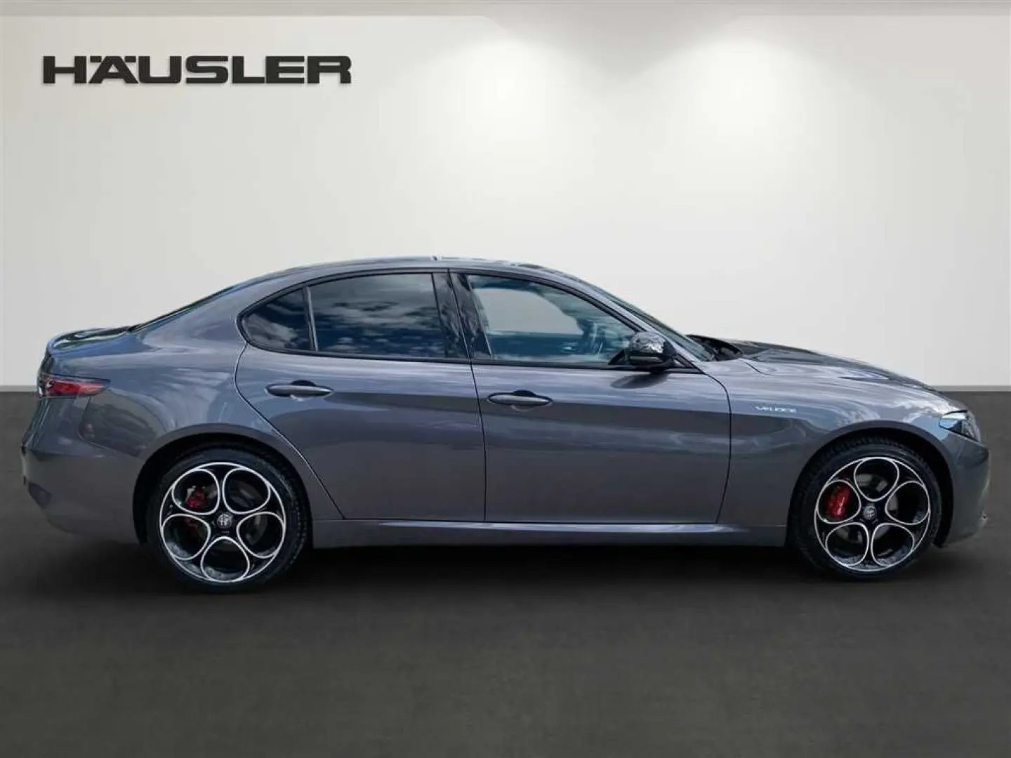 ALFA ROMEO Giulia 2.0 T Q4 AT8 Veloce LED Kamera ACC LEASING