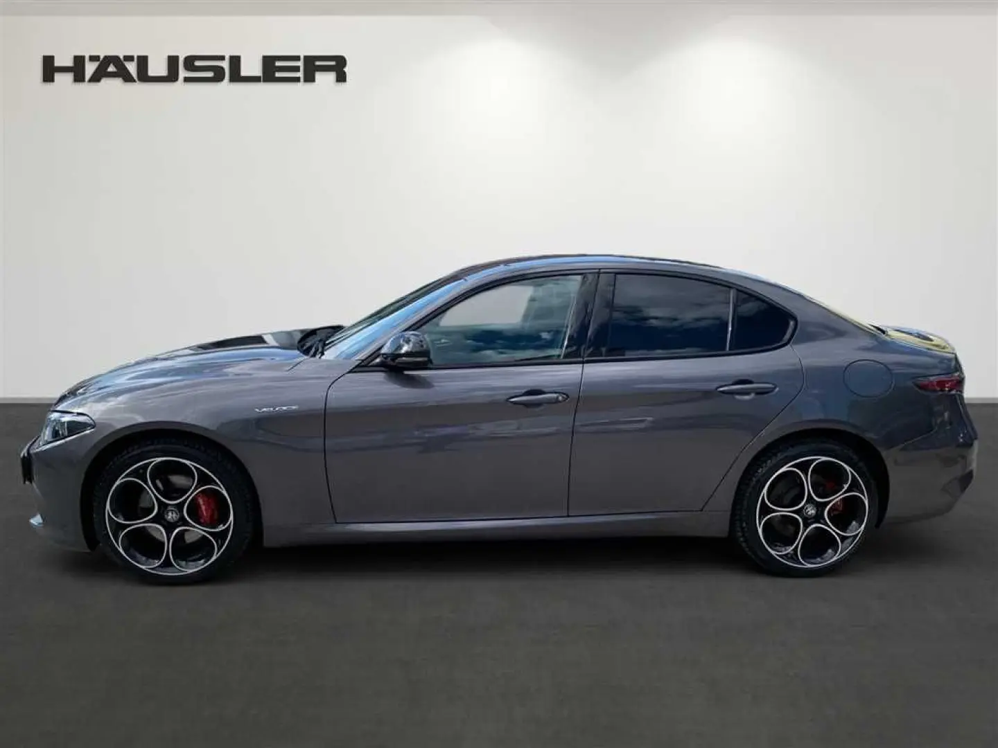 ALFA ROMEO Giulia 2.0 T Q4 AT8 Veloce LED Kamera ACC LEASING