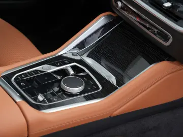 X6 xDrive30d M SPORT-LUFTF-PANO-22M-COGNAC
