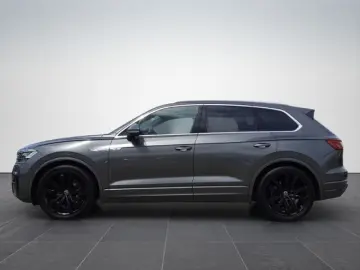 VOLKSWAGEN Touareg 3.0TDI R-Line Matrix/HUD/Pano/LEASING