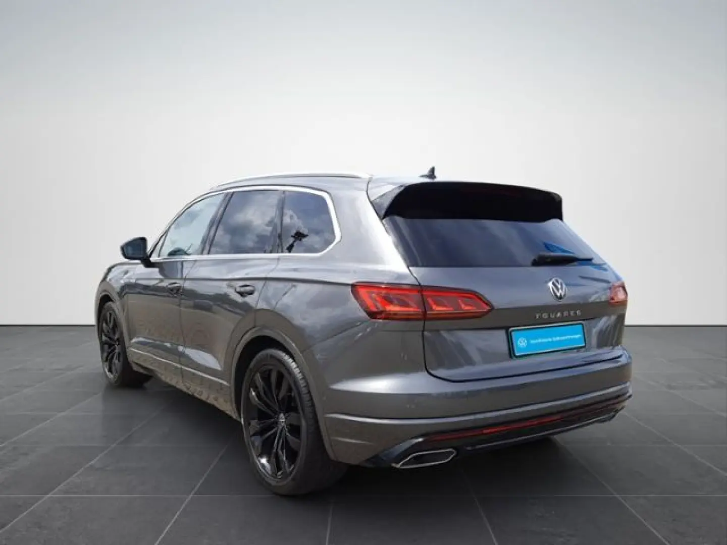 VOLKSWAGEN Touareg 3.0TDI R-Line Matrix/HUD/Pano/LEASING