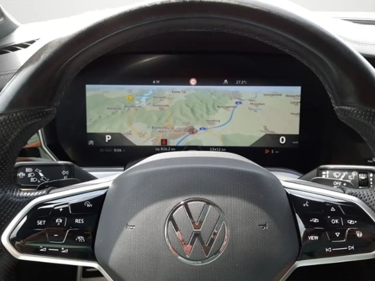 VOLKSWAGEN Touareg 3.0TDI R-Line Matrix/HUD/Pano/LEASING