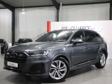 AUDI SQ7 4.0 TFSI Q BLACK / MATRIX-LED / LEASING