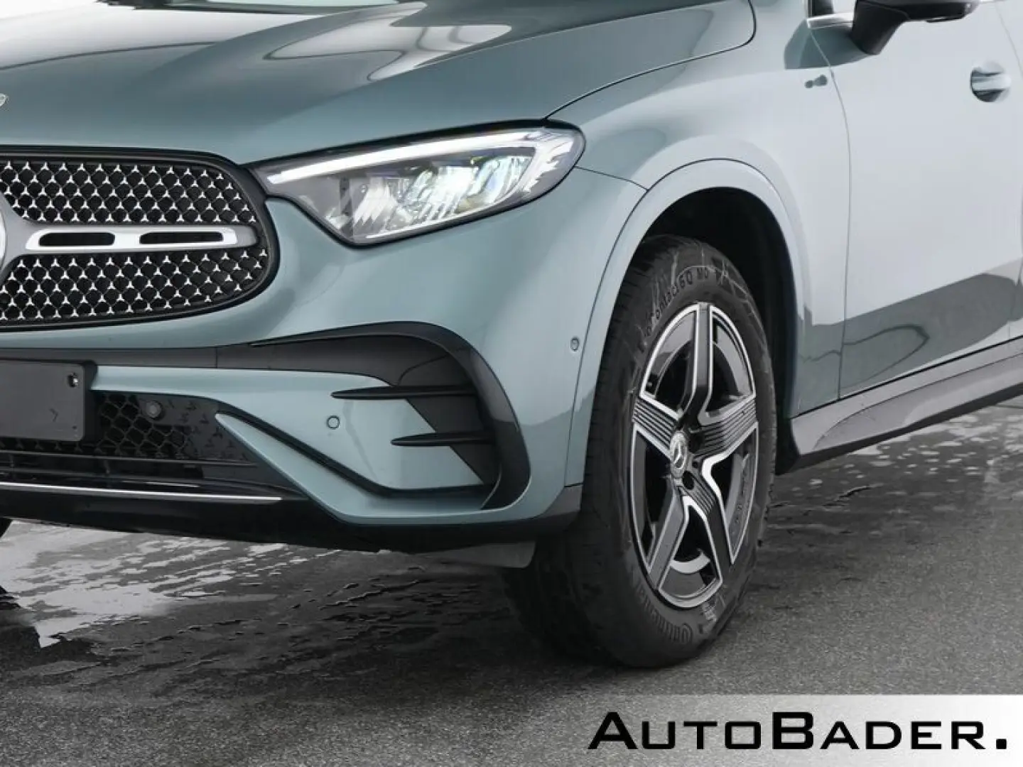 MERCEDES BENZ GLC300 e 4M AMG Burmester DISTR 360° LEASING