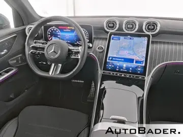 MERCEDES BENZ GLC300 e 4M AMG Burmester DISTR 360° LEASING