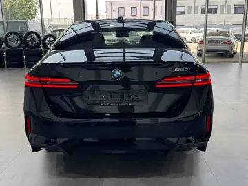 520 i M Sport Pro*Pano*LED*Glow*Shadow*LHZ*H&K*