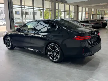 520 i M Sport Pro*Pano*LED*Glow*Shadow*LHZ*H&K*