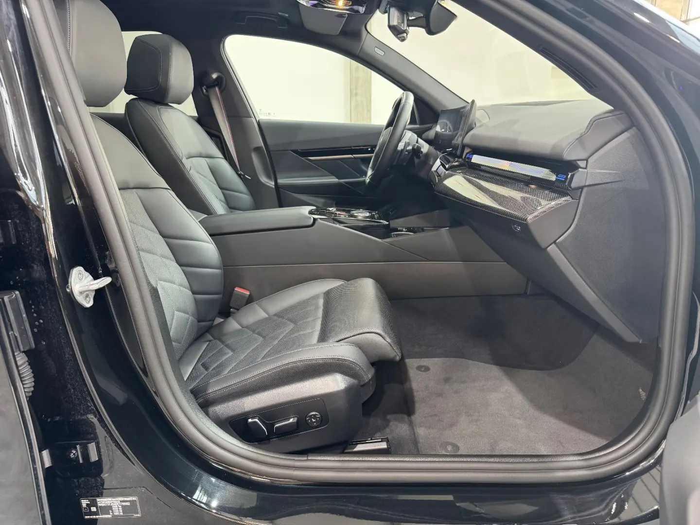 520 i M Sport Pro*Pano*LED*Glow*Shadow*LHZ*H&K*