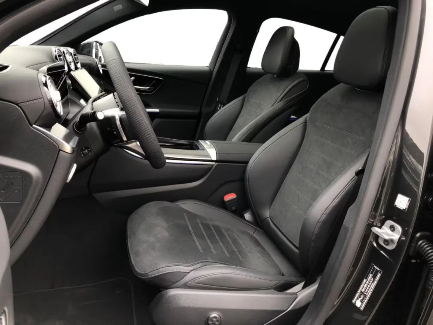Mercedes-Benz GLC 200 4MATIC Coupe +MBUX+AMG