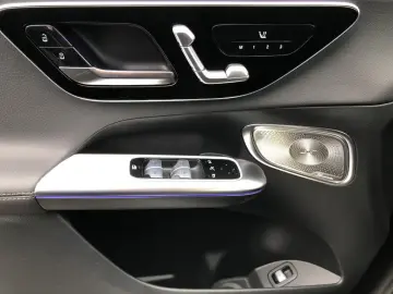 Mercedes-Benz GLC 200 4MATIC Coupe +MBUX+AMG
