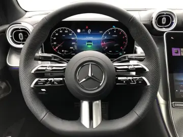 Mercedes-Benz GLC 200 4MATIC Coupe +MBUX+AMG