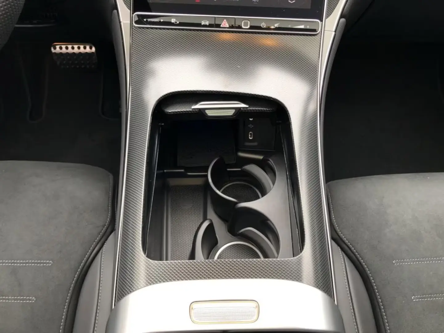Mercedes-Benz GLC 200 4MATIC Coupe +MBUX+AMG