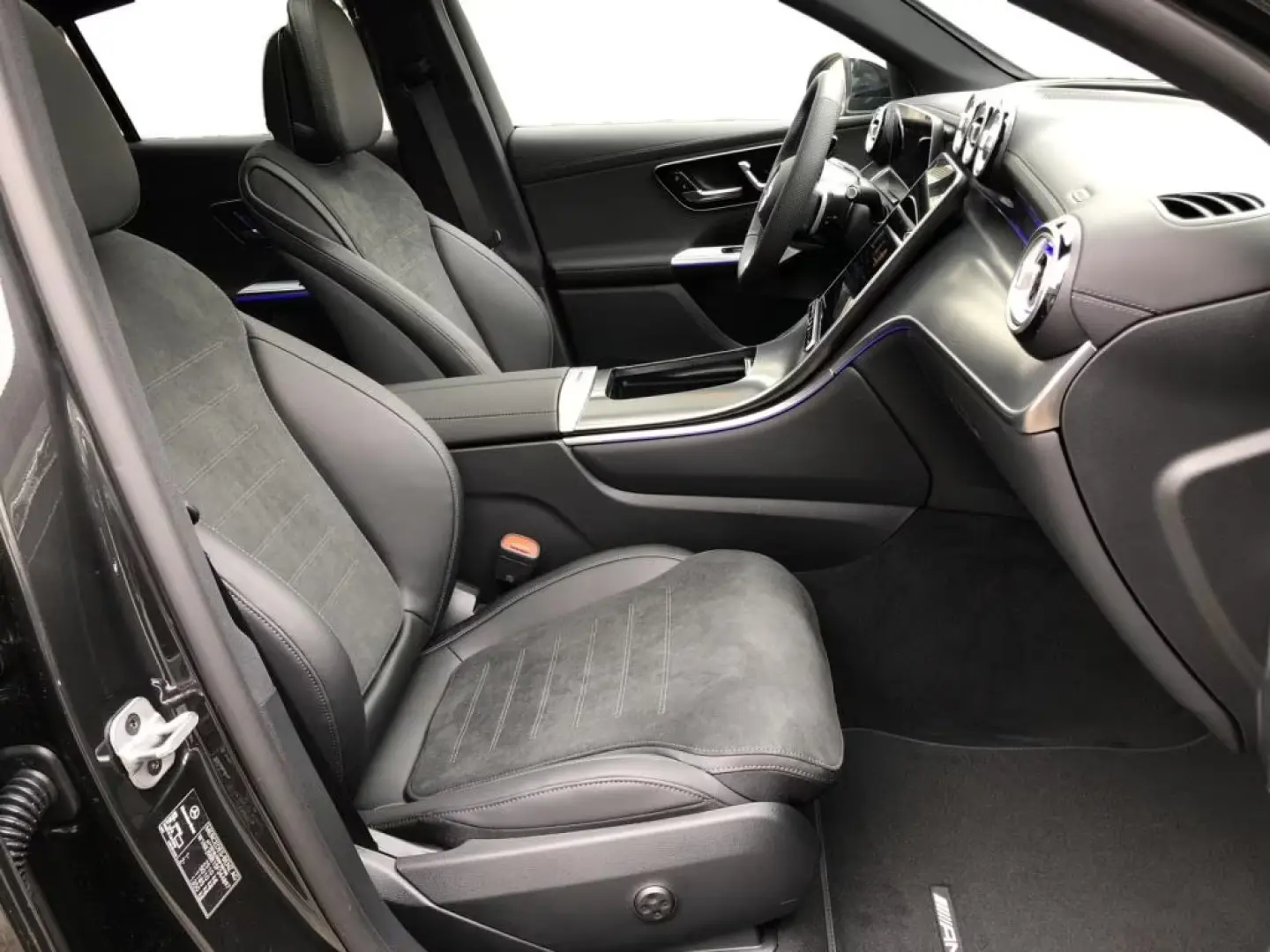 Mercedes-Benz GLC 200 4MATIC Coupe +MBUX+AMG