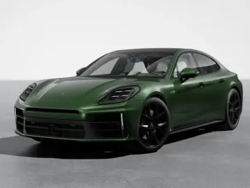Panamera 4 E-Hybrid   Hinterachslenkung   ACC