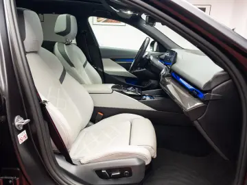 BMW 550e xDrive M-Sport PRO Panoramic 360 Camera
