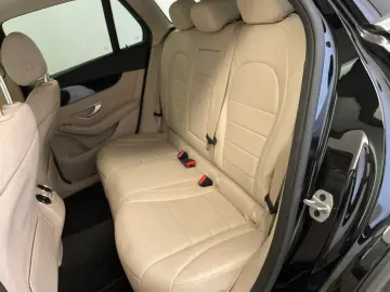 GLC 220 d 4Matic 360° AHK Pano S-Dach ACC BLIS