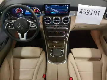 GLC 300 de 4M-PANO Leder AssiP BusiP KAM