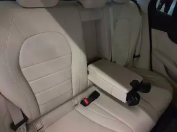 GLC 300 de 4M-PANO Leder AssiP BusiP KAM