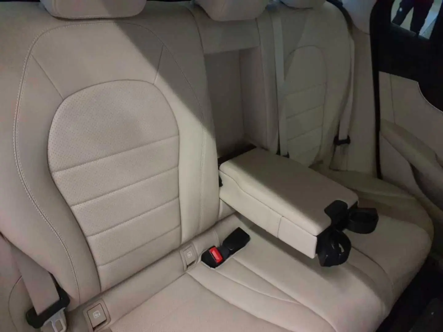 GLC 300 de 4M-PANO Leder AssiP BusiP KAM