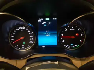 GLC 300 de 4M-PANO Leder AssiP BusiP KAM