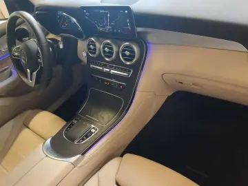 GLC 400 d 4M- PANO StHz BusiP AssiP HuD