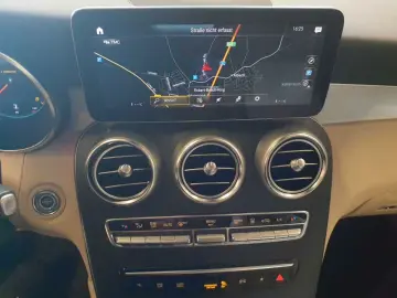 GLC 400 d 4M- PANO StHz BusiP AssiP HuD
