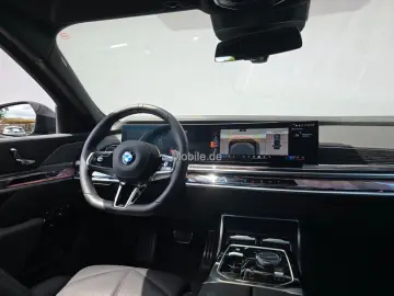 740d xDrive M Sportpaket*Pano*Standhzg*DAPro*