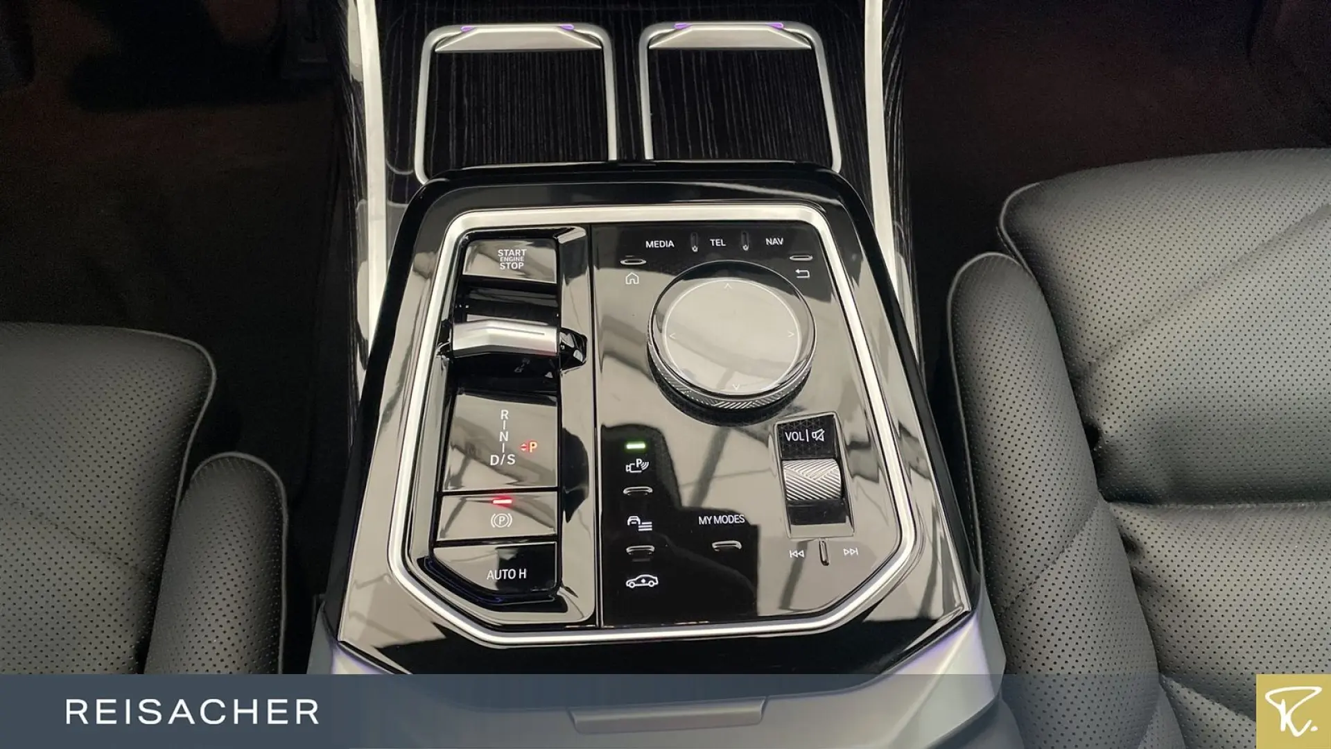 740d A xDrive MSport IAL SkyLou ACC+ 360 HuD 20