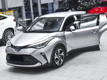 Toyota C-HR 2.0 Hybrid Club Automatic