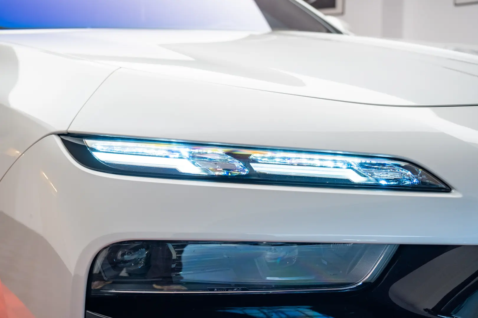 BMW 740d xDrive M-Sport TV